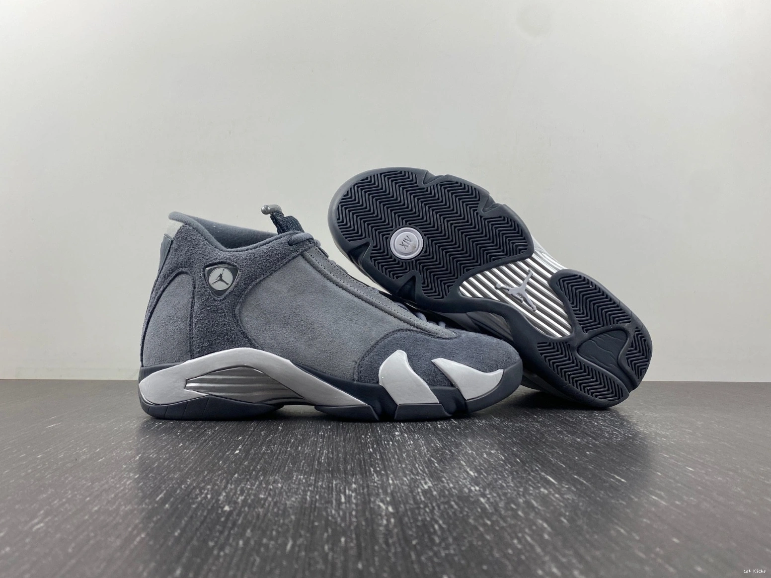 14 Jordan Retro Grey FJ3460-012 Flint  0924